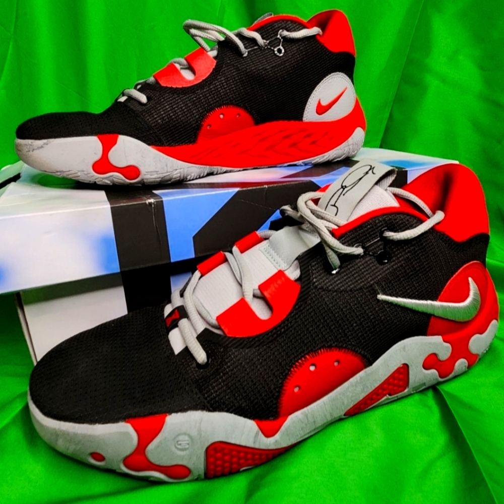 PG 6 (Bred) size 11